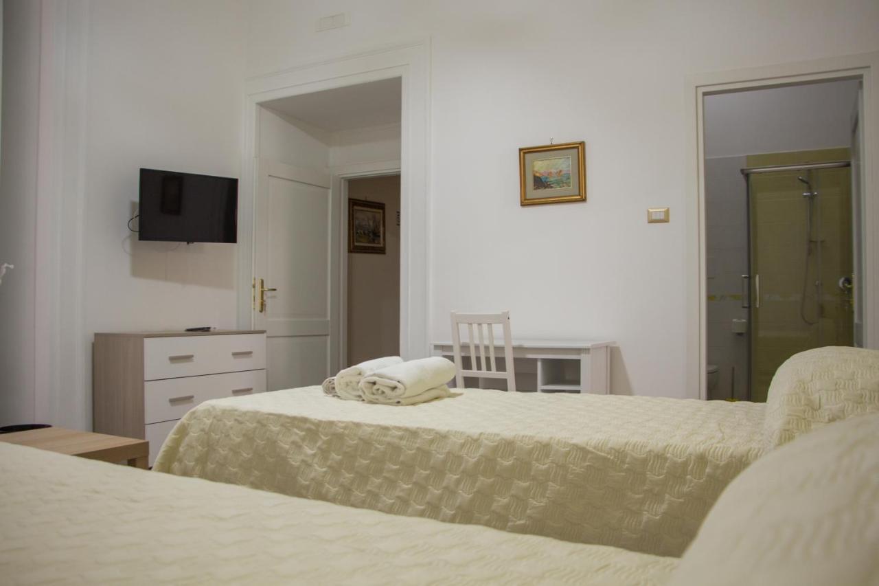 Donna Laura Suite Νάπολη Εξωτερικό φωτογραφία